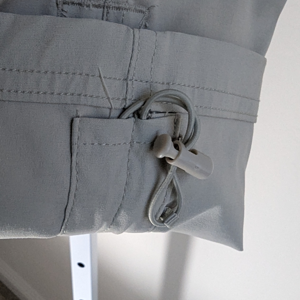 Eddie Bauer Women's Tech Capris size16 Khaki - Picture 6 of 7